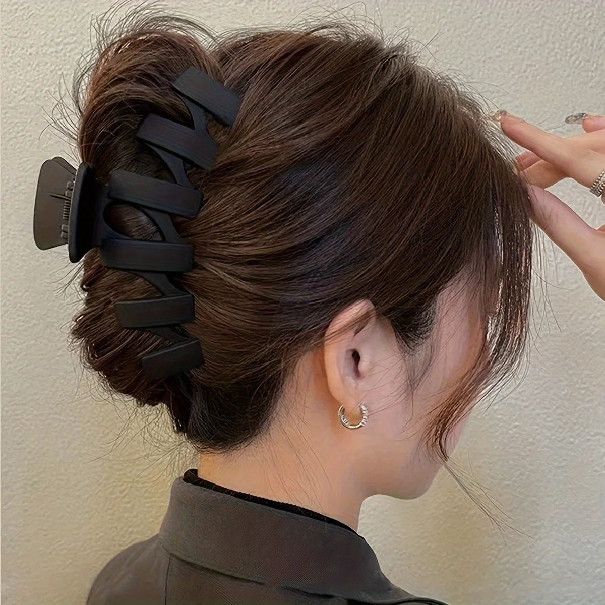 Frosted Hair Clip Set — Aesthetic, Trendy & Effortless
