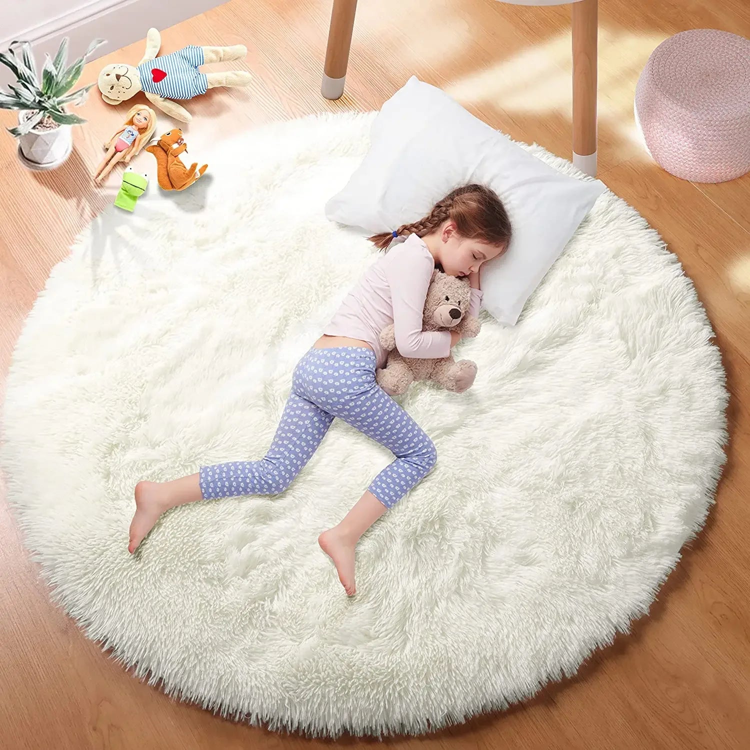 Fluffy Round Plush Rug — Soft, Cozy & Aesthetic